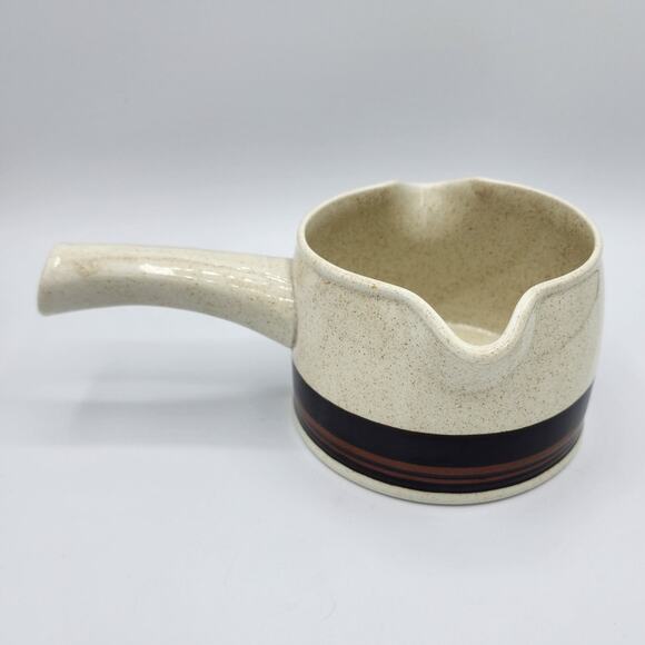 Vintage Royal Doulton Retired Bistro Pattern Ceramic Creamer Pitcher, Gravy Boat - Picture 4 of 11